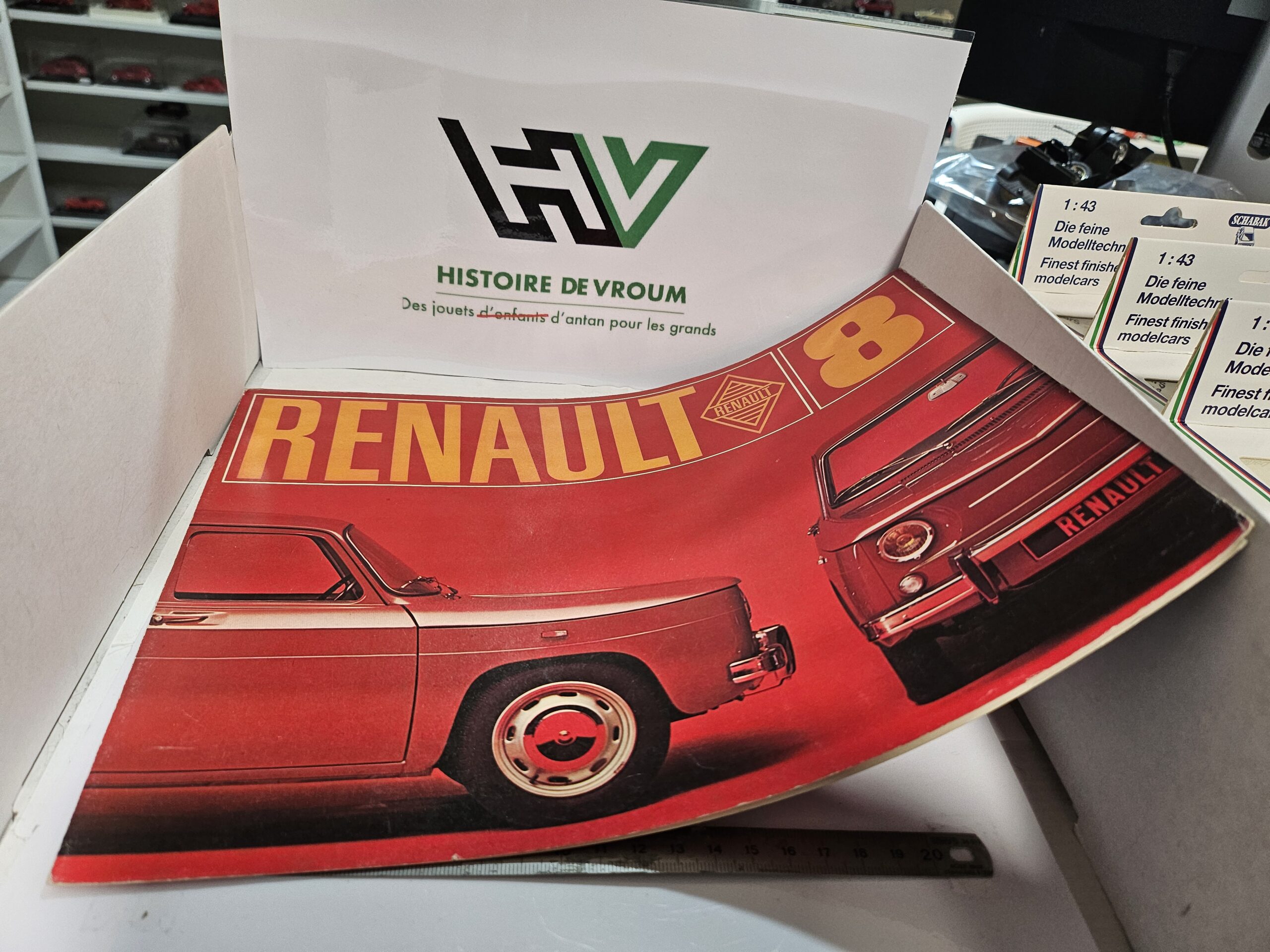 Brochure / Catalogue Original Renault 8 & R8 Major (1108 cc) Circa 1964-1967 — Automobilia – Image 2