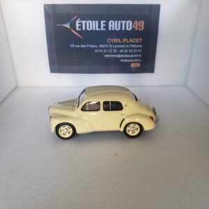 Renault - 4CV