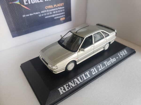 Renault - 21 2L Turbo - 1988 – Image 2