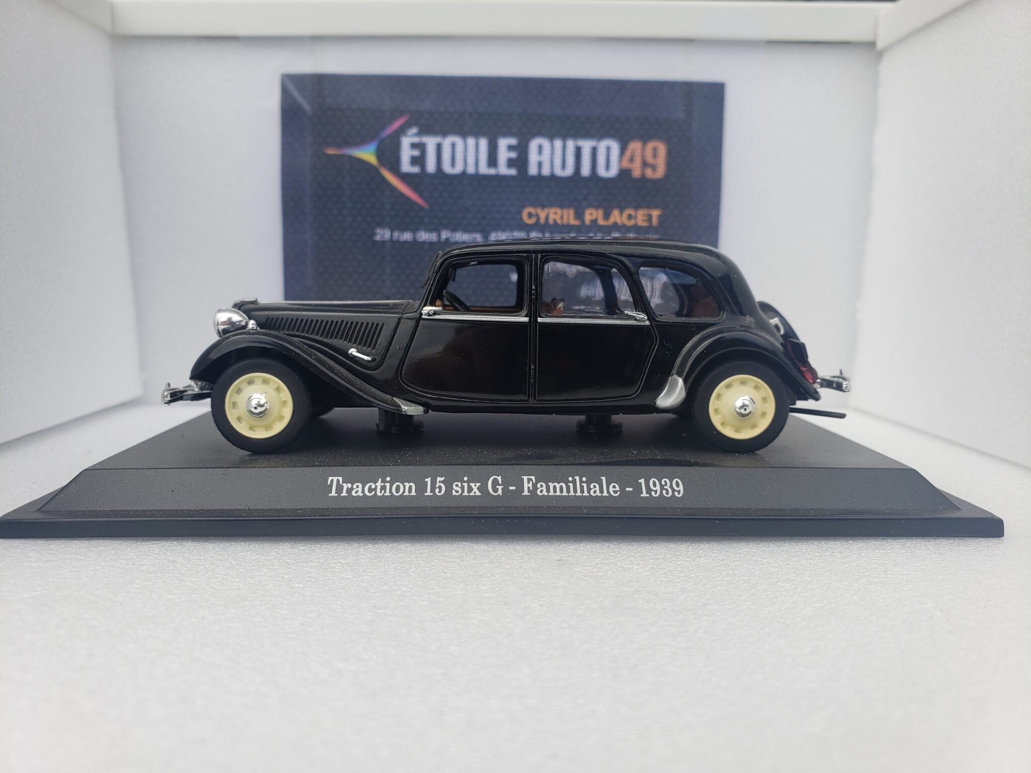 Miniature Voiture Citroën Traction 15 Six Cabriolet 1939 - Échelle 1/43 - Édition Atlas - Métal - Neuf