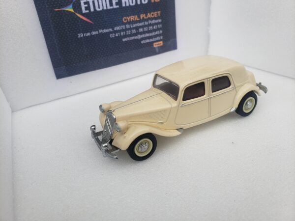 Citroën - 15 CV 6 CYL – Image 2