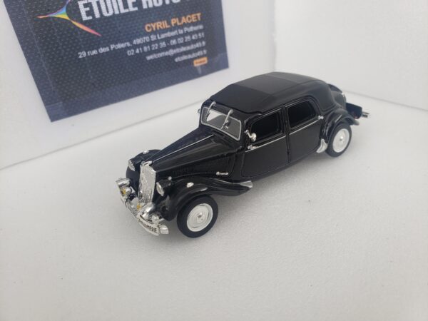 Citroën - Traction 15 Six Découvrable – Image 2