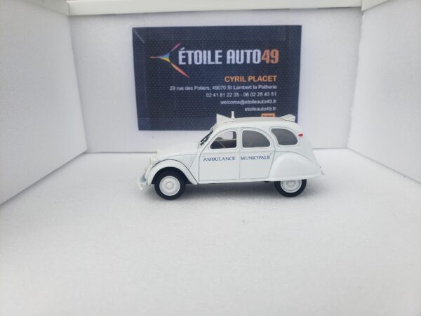 Citroën - 2 CV A "Ambulance"