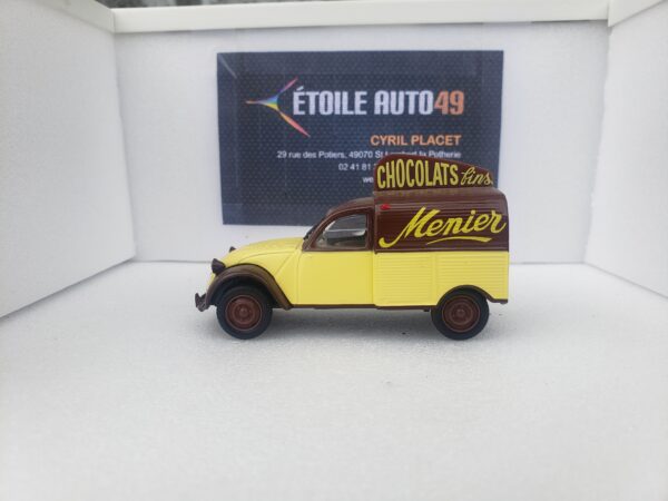 Citroën - 2 CV AU "Chocolats Menier"