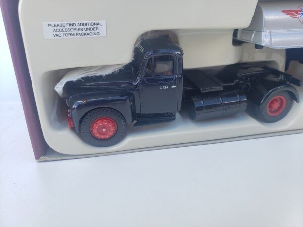 Citroën - Type 55 Semi-citerne Fruehauf DYNAVIA – Image 2