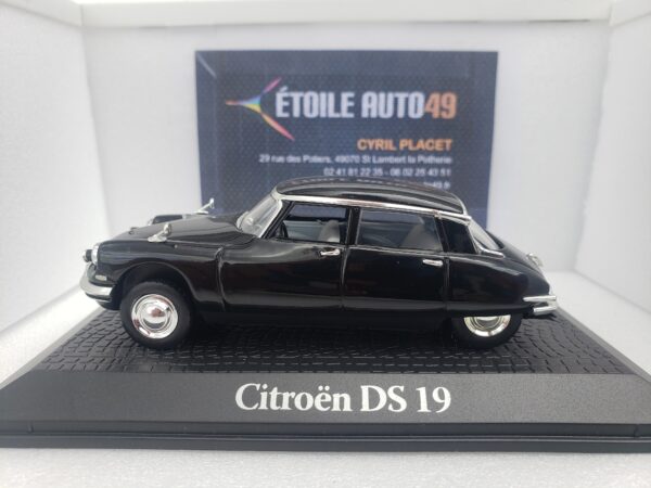 Citroën - DS 19