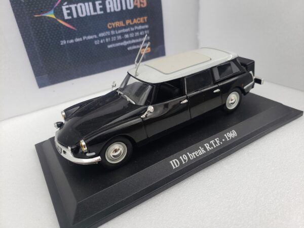 Citroën - ID 19 Break R.T.F. - 1960 – Image 2