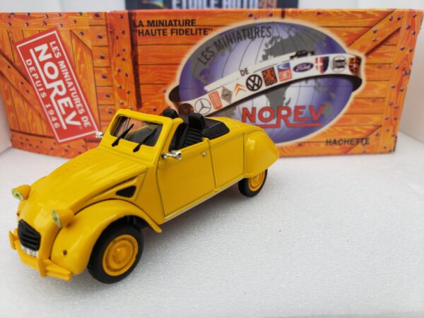Citroën - 2 CV Cabriolet + Boîte – Image 3