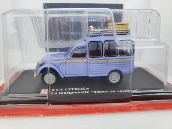 Citroën - 2 CV Fourgonnette "départ en vacances"