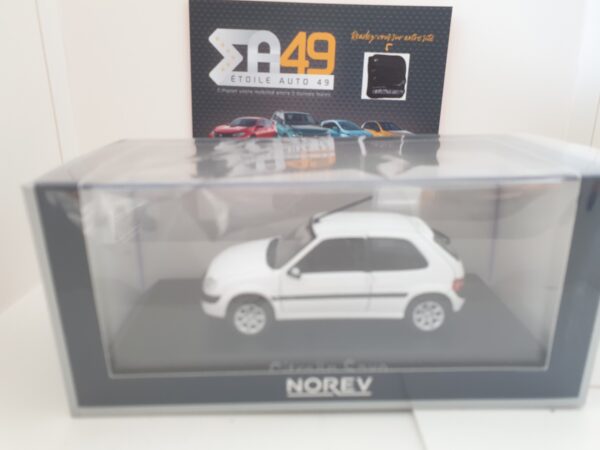 Citroën Saxo VTS 2000 Blanc Banquise 1/43