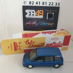 Peugeot 806