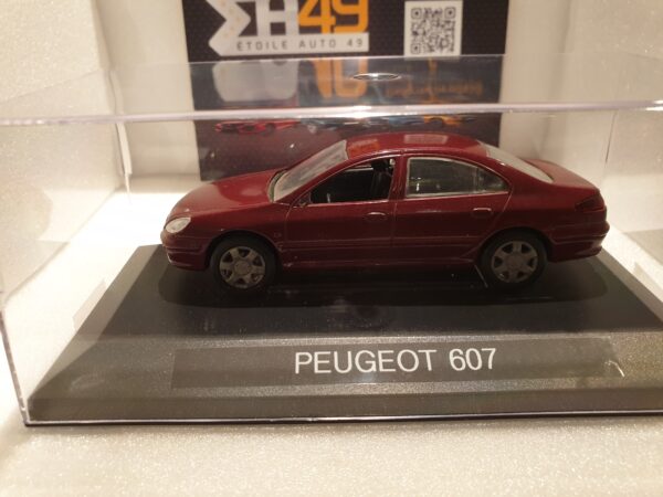 Peugeot 607