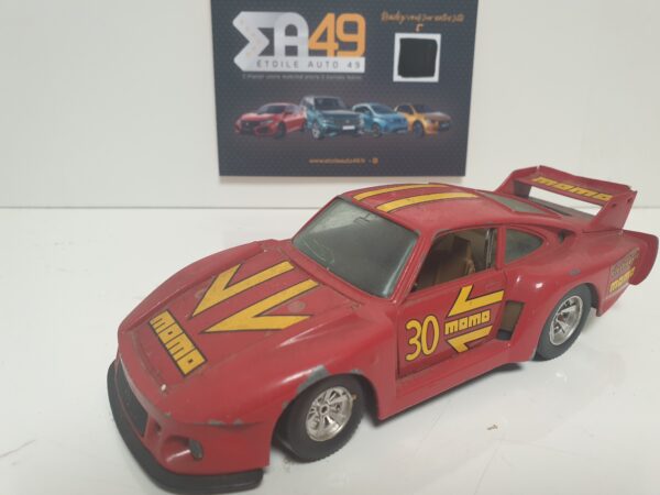 Porsche 935 Momo