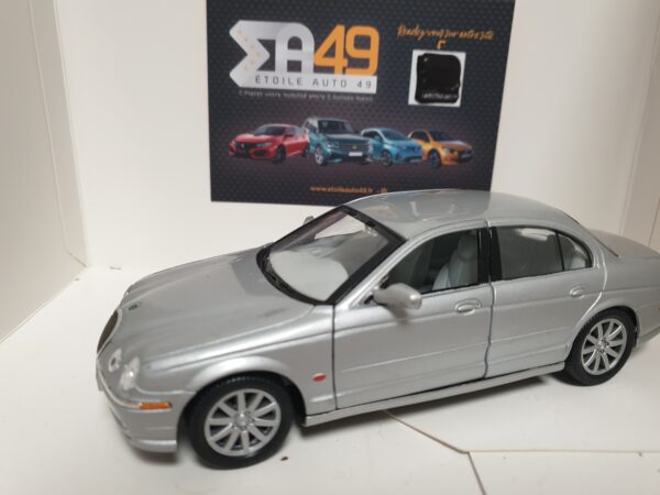 Jaguar S-Type