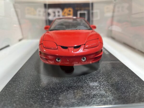 Pontiac Firebird 2001 1/24 – Image 2