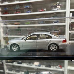 BMW 745i 1/24