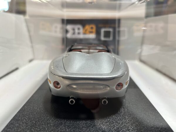 Jaguar XK180 1/24 – Image 2