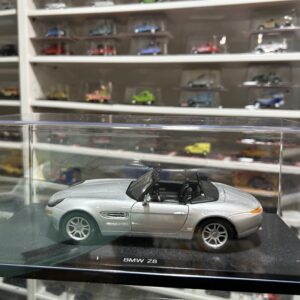 BMW Z8 Welly 1/24