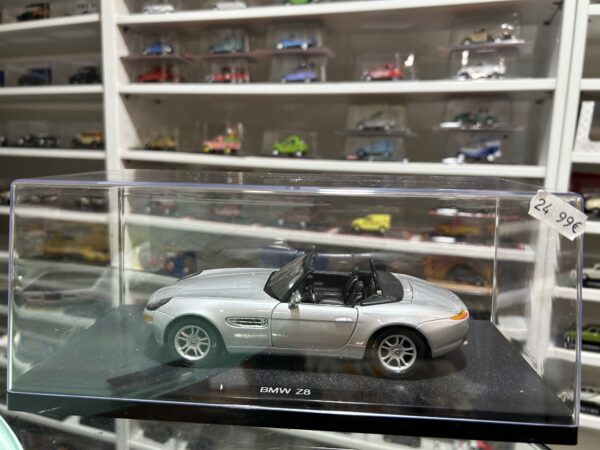 BMW Z8 Welly 1/24