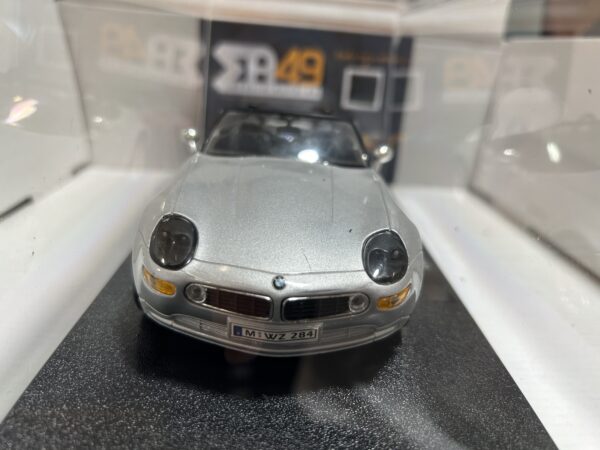 BMW Z8 Welly 1/24 – Image 2