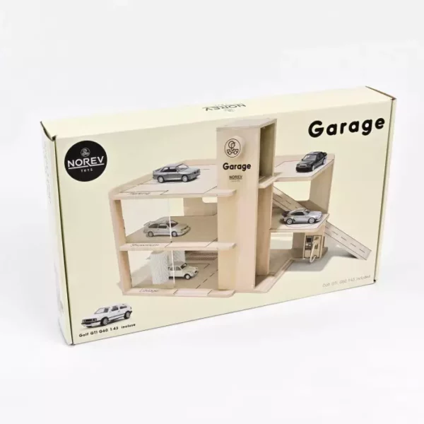 Garage en bois 3 étages
