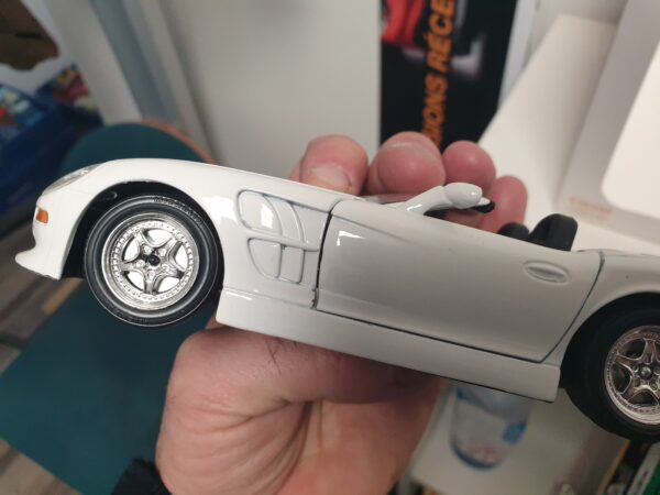 Shelby Série 500 Burago 1/24 – Image 3