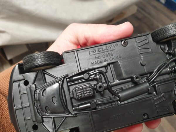 BMW X5 Welly 1/24 – Image 4