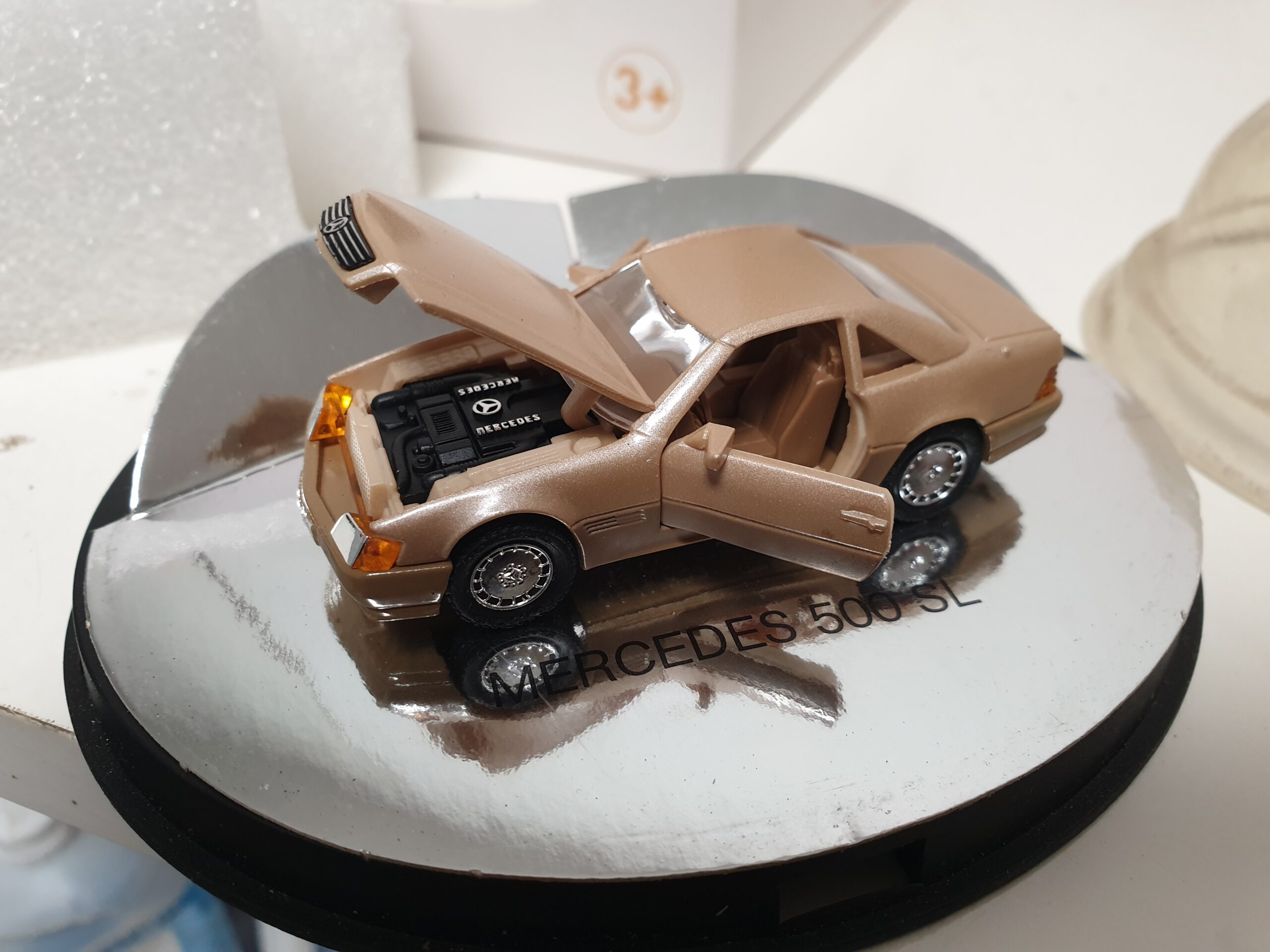 Mercedes 500 SL Cabrio bordeuxrot 1/24 von majorette (Neu (gemäss