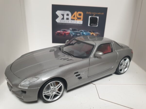 Mercedes SLS