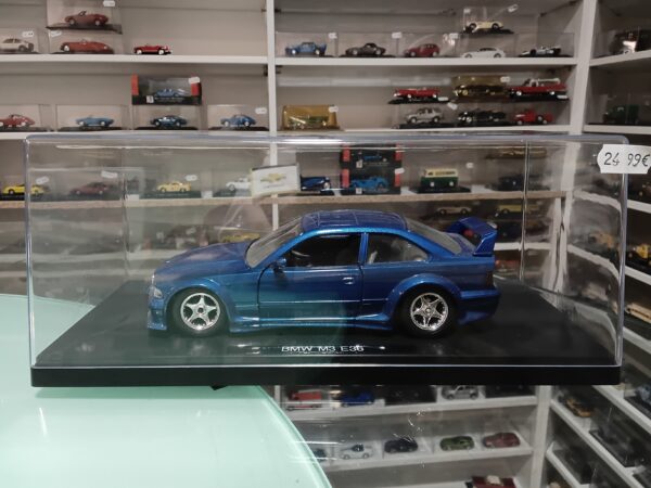 BMW M3 E36 Bburago 1/24