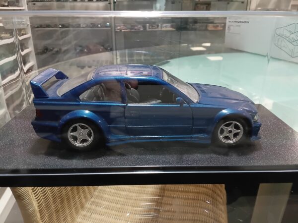 BMW M3 E36 Bburago 1/24 – Image 2