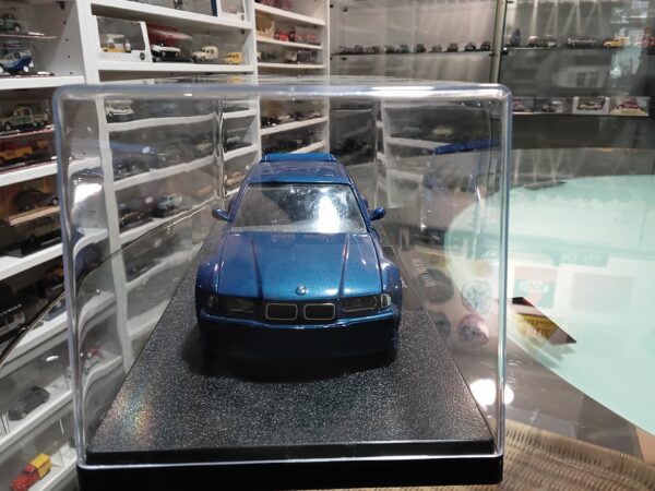 BMW M3 E36 Bburago 1/24 – Image 3