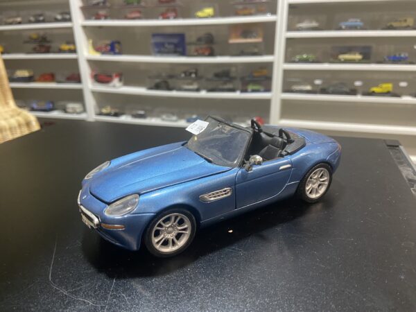 BMW Z8 Maisto 1/24