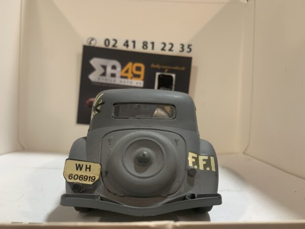 Citroen Traction FFI Champion – Image 3