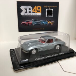 Miniature Chevrolet Corvette Stingray 1963 1/43