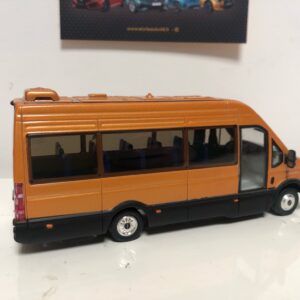 Miniature Ros Iveco Minibus Oro 1/43