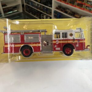 Miniature Camion de Pompiers De New York Seagrave Marauder 1/43