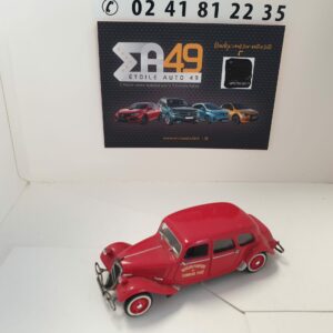 NOREV Citroën Traction 11 CV "Sapeurs Pompiers Commune D'Azé" sans boîte 1/43