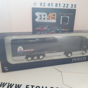 Camion Iveco Stralis 1/87 " Maserati "