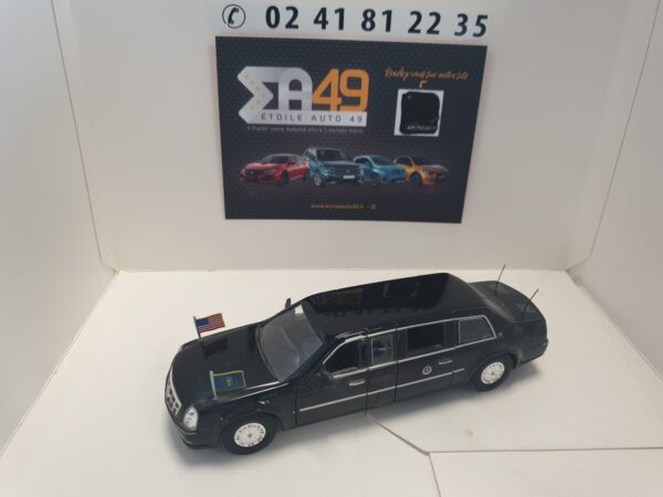 Cadillac Presidential Limo 1/43
