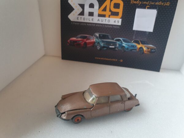 Majorette Rail et Route DS 21 N°13 - Manque coffre 1/65