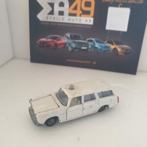 Majorette rail route Peugeot 404 break blanche