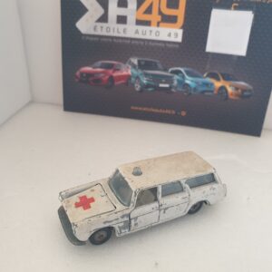 Majorette rail route Peugeot 404 break Ambulance