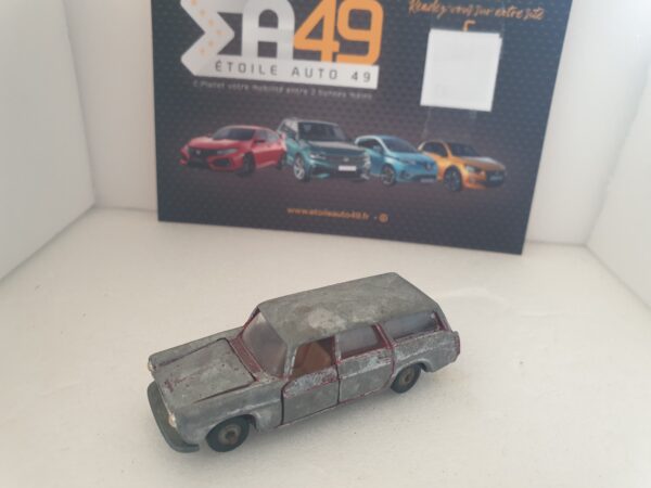 Majorette rail route Peugeot 404 break rouge à repeindre