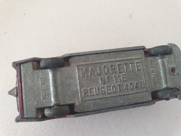 Majorette rail route Peugeot 404 break Rouge à restaurer – Image 5