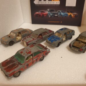 Lot Majorette - DS21 - Chrysler 180 - GS - Peugeot 504 - Mercedes 280 SE - A restaurer