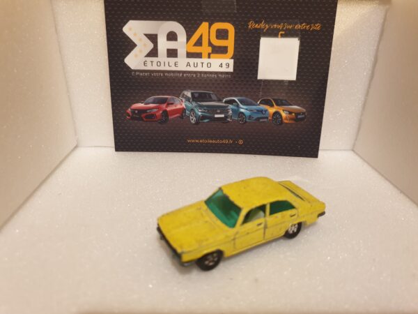 Majorette Chrysler 180 1/65 Jaune