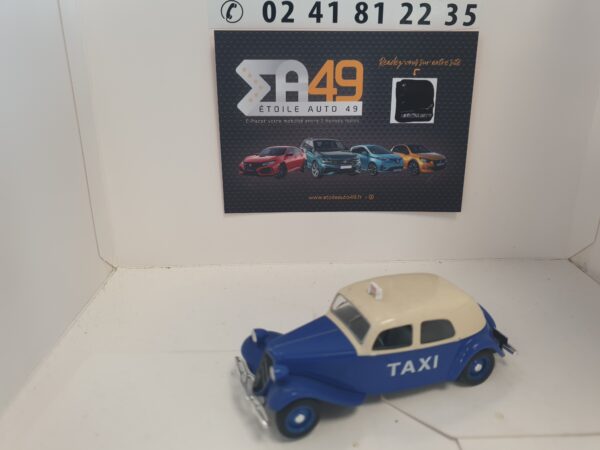 Citroen Traction 11B taxi de Saigon