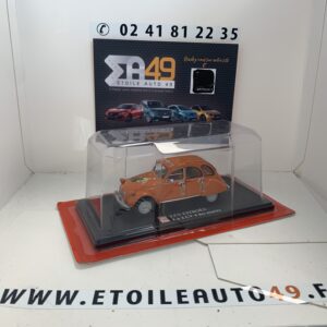 La 2 CV 4 des mariés