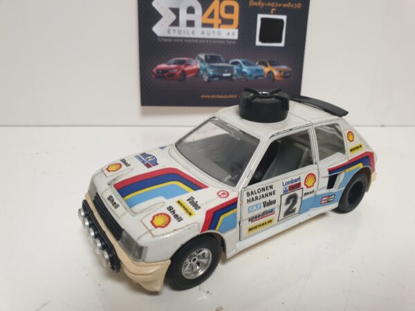 Peugeot 205 Turbo 16 Burago 1/24